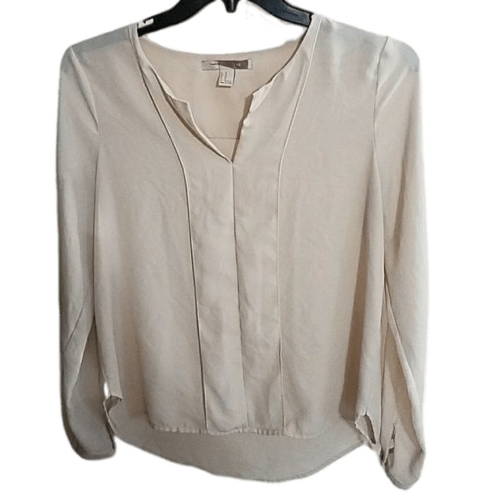 XXI Light Tan Brown Long Sleeve Blouse Shirt Top Size Medium Buttons on Sleeves